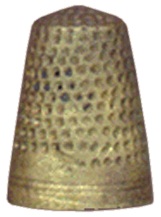 Geelkoperen (messing) vingerhoed, 16de eeuw